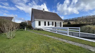 PAVILLON DE CHARME DANS UN CADRE VERDOYANT