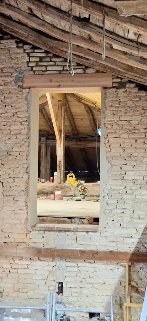 artisan pour création ouverture mur en pierre porteur dans le Tarn