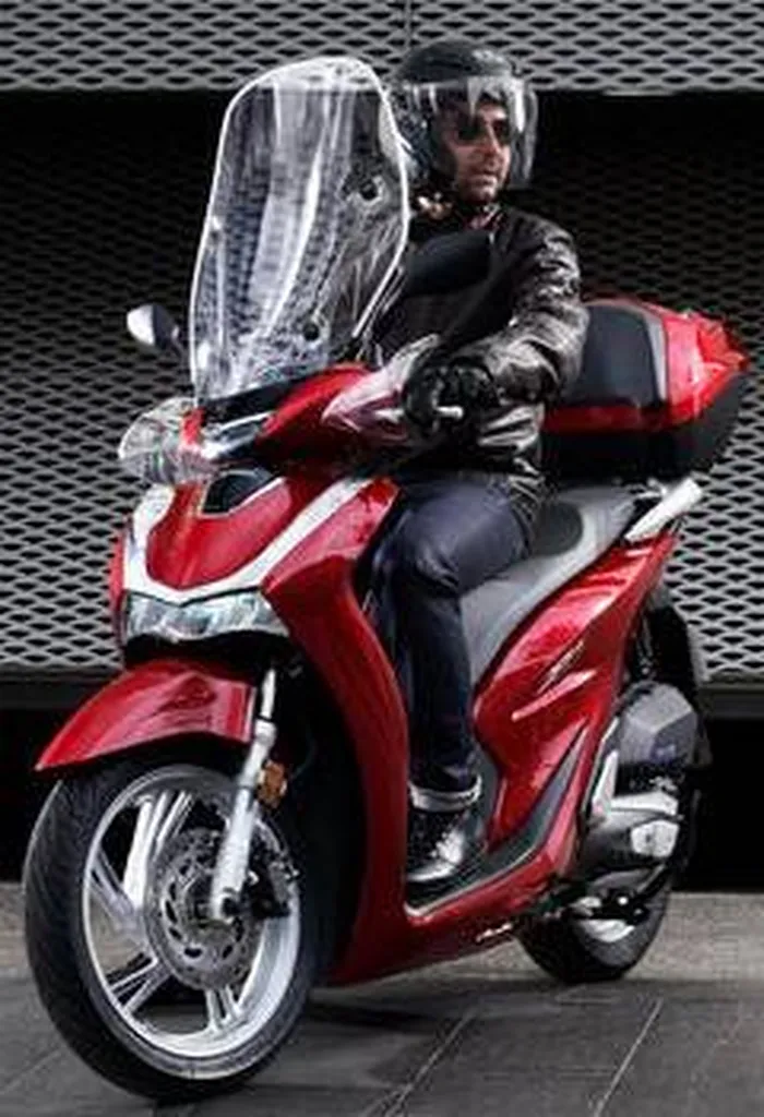 SCOOTER NEUF HONDA SH 125i BANDOL