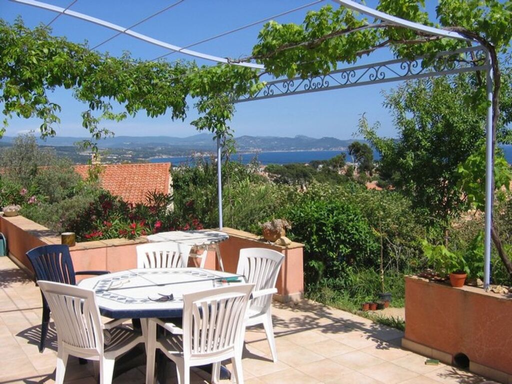 Vente belle villa  5 La Ciotat avec vue mer et terrain arboré
