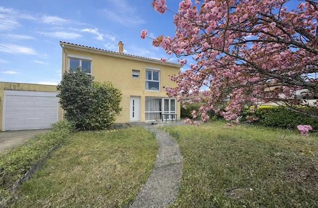Maison 5 pièces 106 m² · à Pessac · 106 m² · 363 000 €