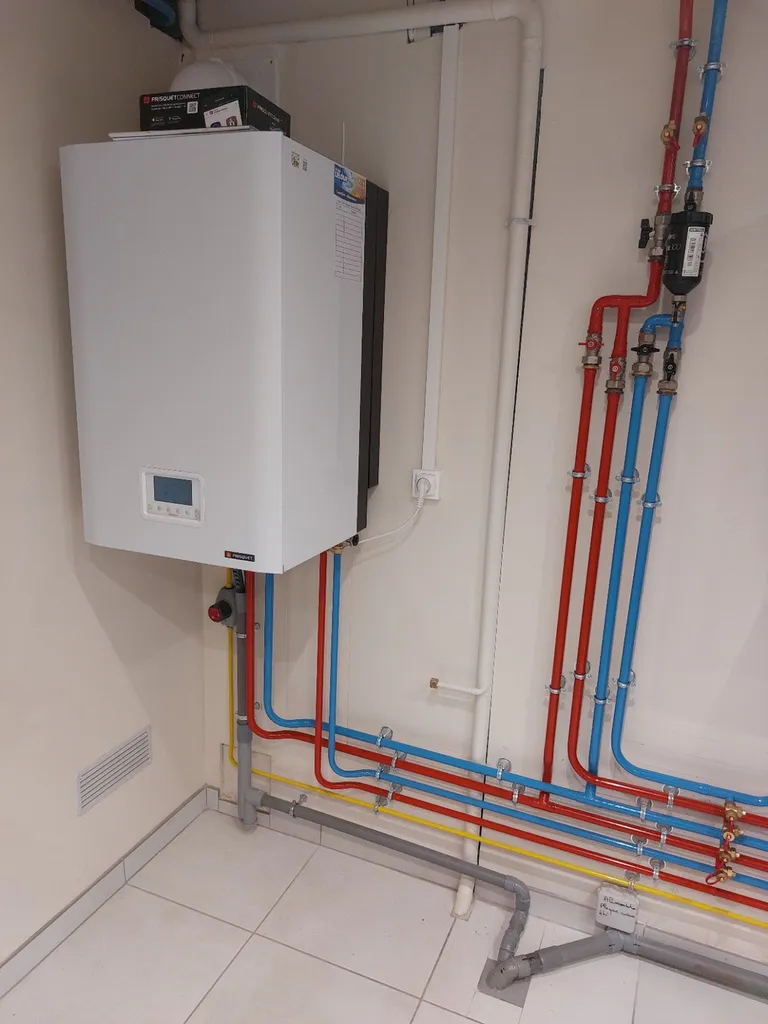 Pose d'une Pac hybride air/eau par un installateur agréée RGE et Qualipac à Pourville sur Mer 76