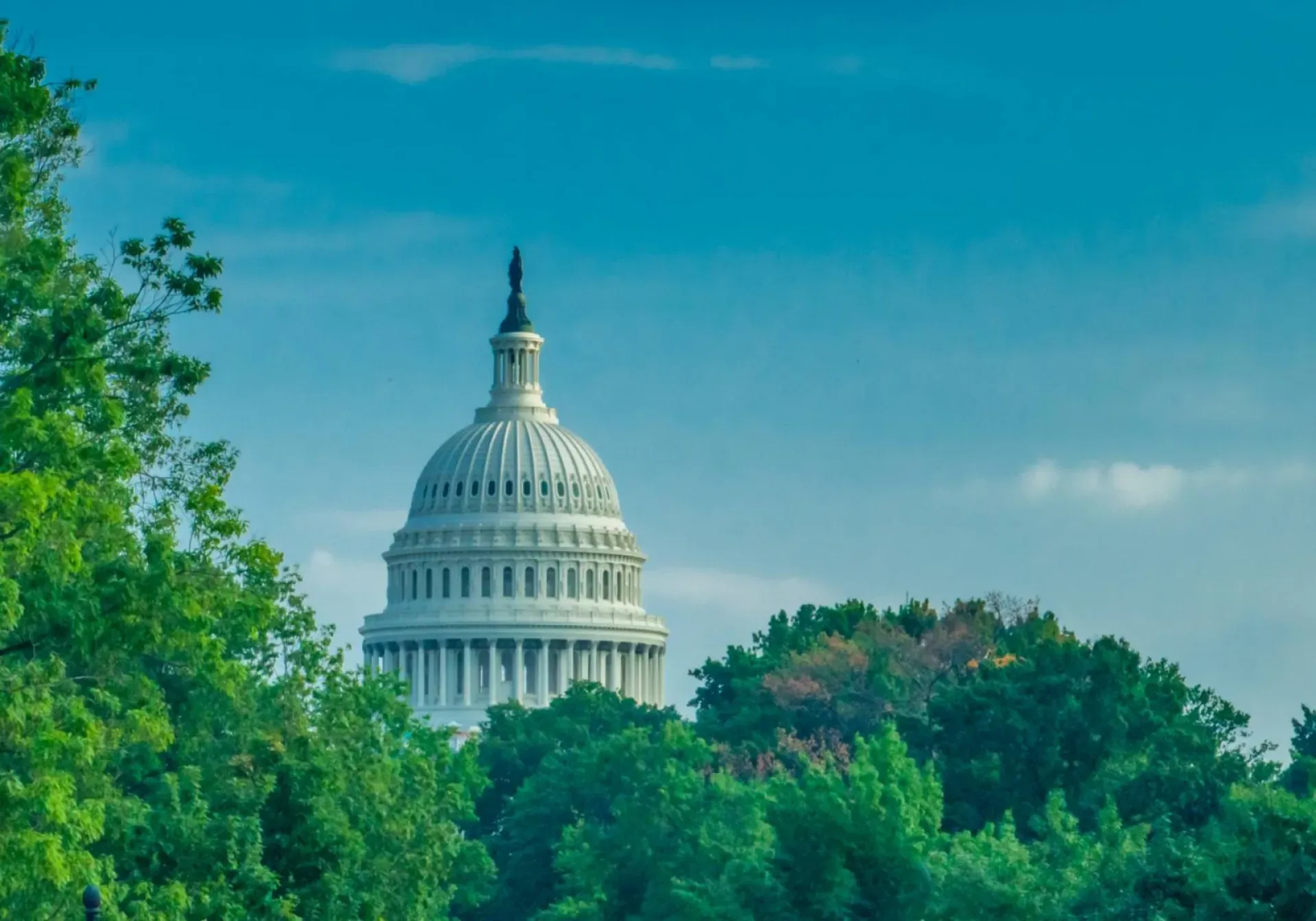À Aix-en-Provence, Marseille, Lyon & Paris