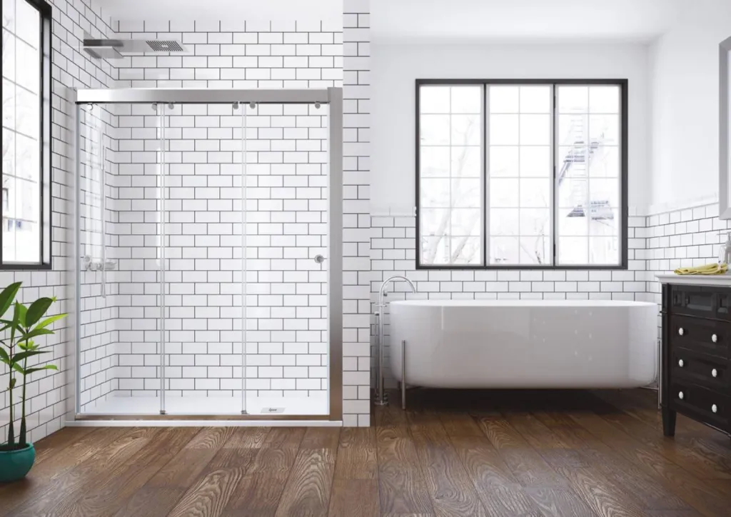 Remplacement baignoire par douche sécurisée senior