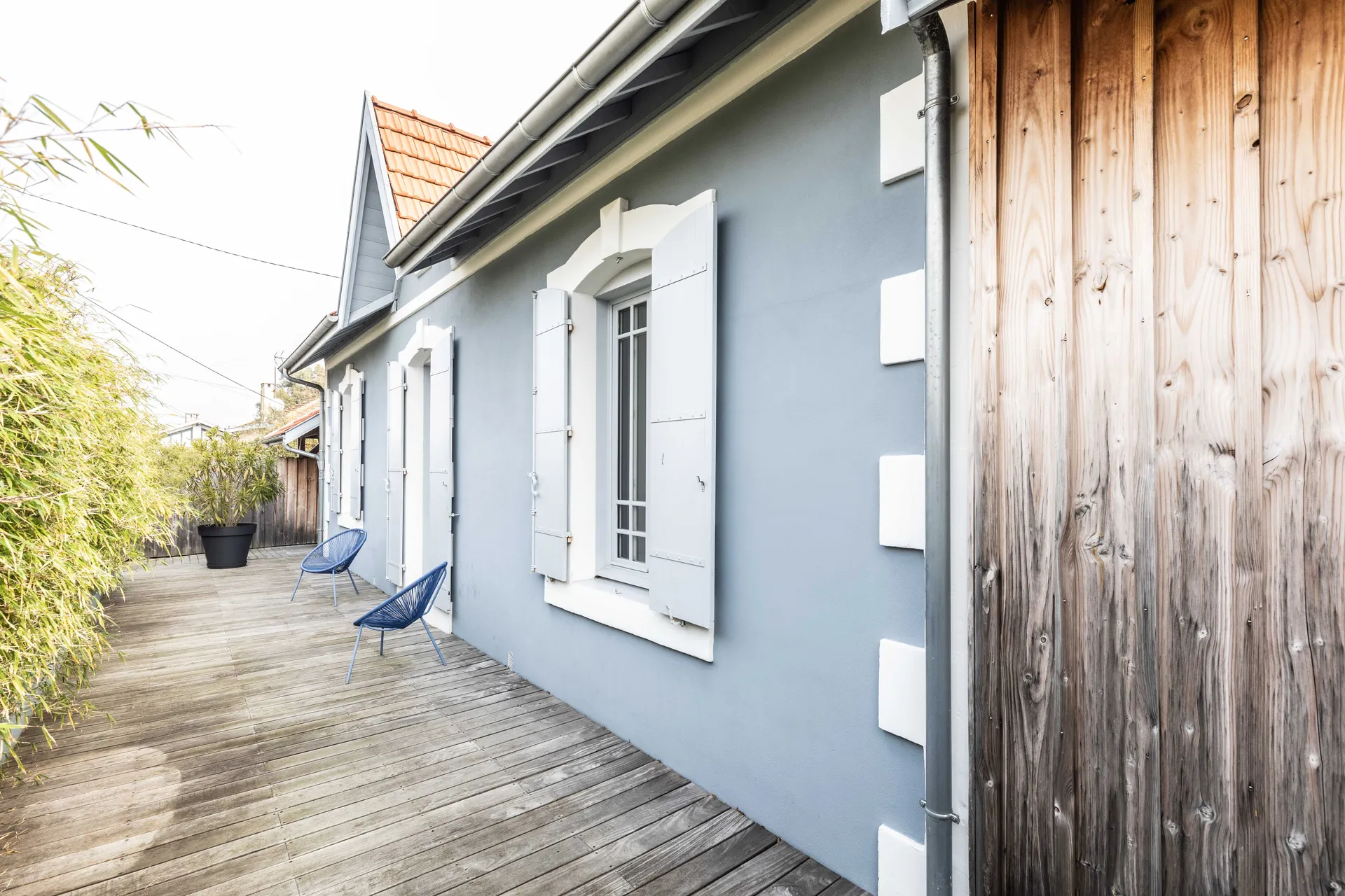 À La Teste-de-Buch, une extension bois réinvente la maison arcachonaise en espaces lumineux, cohérents et chaleureusement fonctionnels
