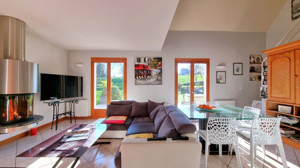 A vendre maison moderne d'environ 160 m² habitables, 3 chambres, vivable de plain-pied à proximité de Eu 76260, Le Tréport 76470 et Mers-les-Bains 80350