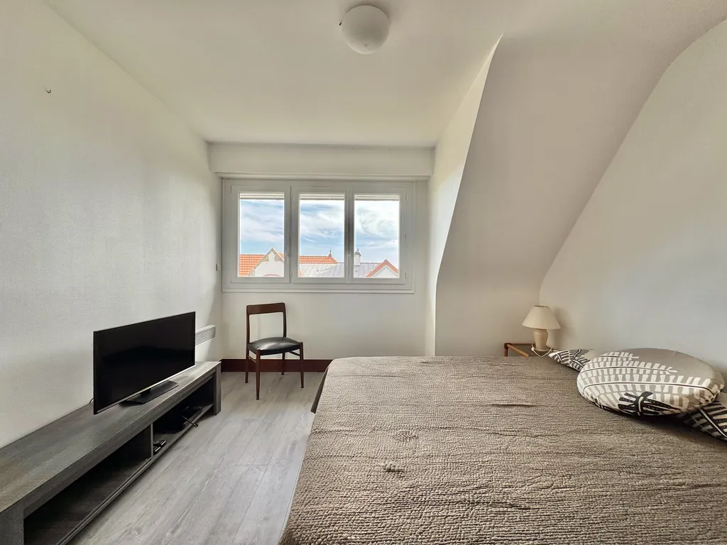 2592 - Appartement 3 pièces avec vue mer