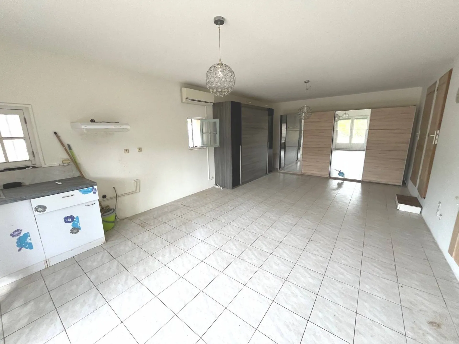 Dans un cadre de verdure T4 + studio à vendre à Carnoux