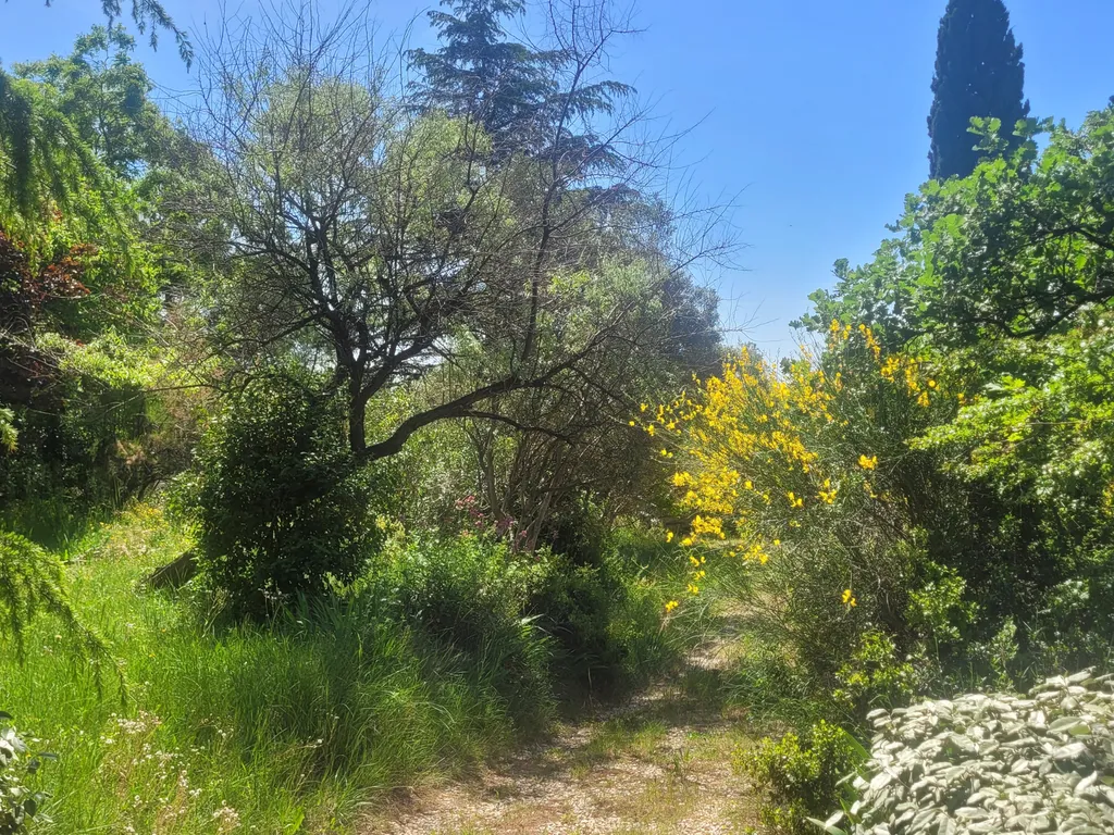 Parcelle avec vue dégagée à Eguilles 