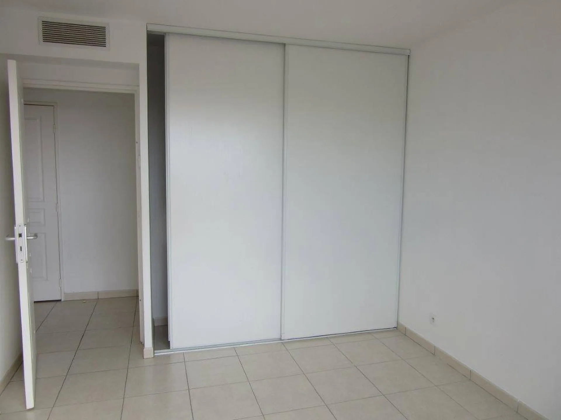 A VENDRE APPARTEMENT 3/4 LA CIOTAT RÉSIDENCE FERMEE