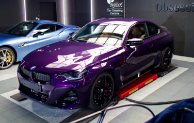 Cette BMW Série 2 bénéficie d’un film de protection PPF XPEL intégral, appliqué avec précision par Gloss Obsession pour une finition impeccable et une protection optimale.