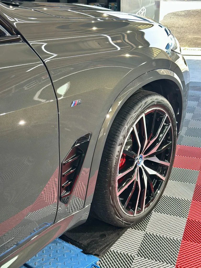 Detailing automobile bmw X5 Traitement céramique 