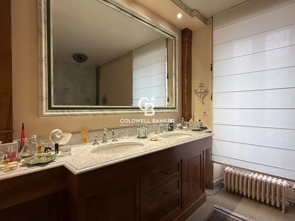 achat maison familiale avec quatre chambres jardin clos et garage proche commerces écoles et transports au mans en sarthe