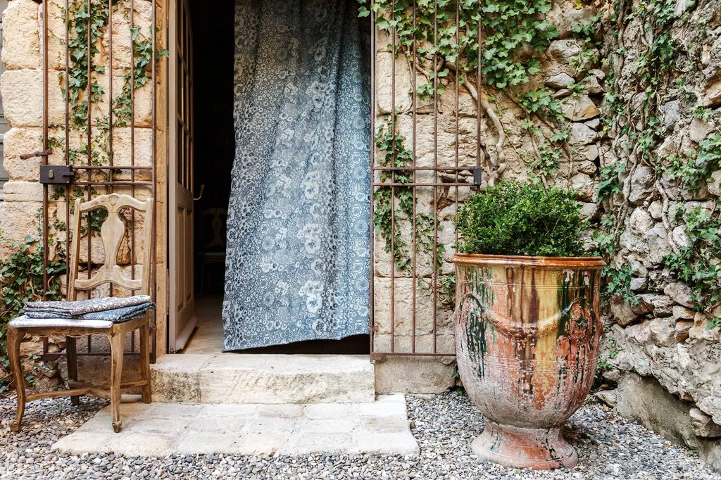 Christian Fischbacher Tissu Etude