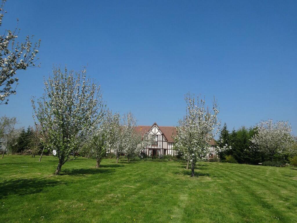 Terres et Demeures de Normandie Jardin arboré maison Deauville