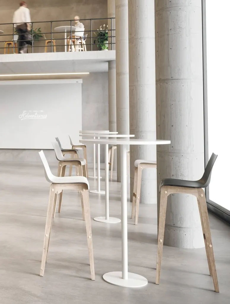 Table haute Astrolite ronde pour détente et coworking à Aix en Provence