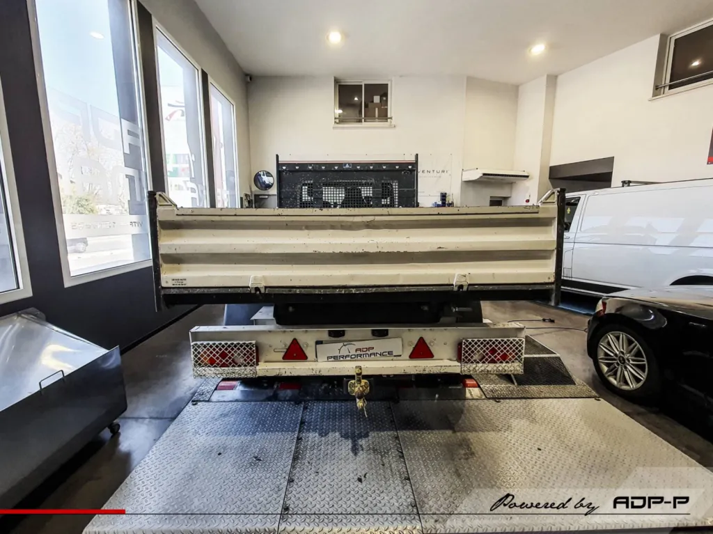 Reprogrammation moteur stage 1 Renault Master 2.3 DCI 100 PS | ADP Performance Aix en Provence