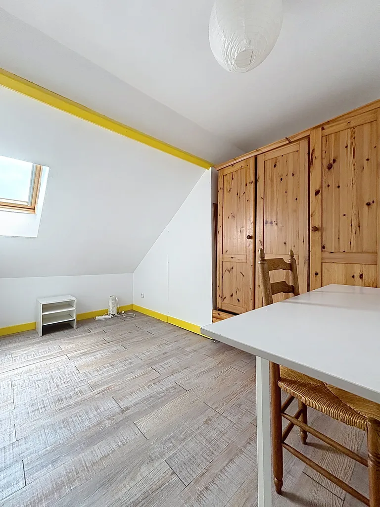À vendre – Appartement T3 lumineux en dernier étage – Intra-boulevard