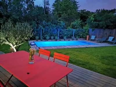 Construction d'une piscine en inox de 3m par 7,5m avec skimmer miroir et traitement bio à Tassin la Demi Lune dans l'Ouest Lyonnais