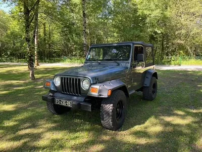 Acheter véhicule 4X4 d'occasion de la marque Jeep proche de Bordeaux en Gironde