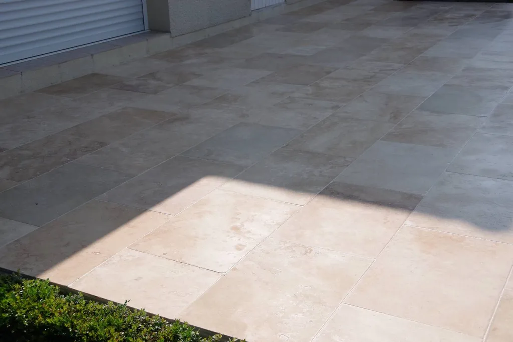 Ou acheter du travertin beige 1er choix sur Bordeaux rive droite ?