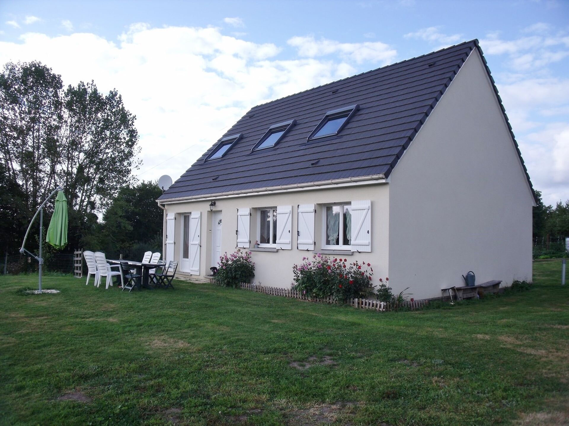 MAISON RECENTE A VENDRE PROCHE LIVAROT