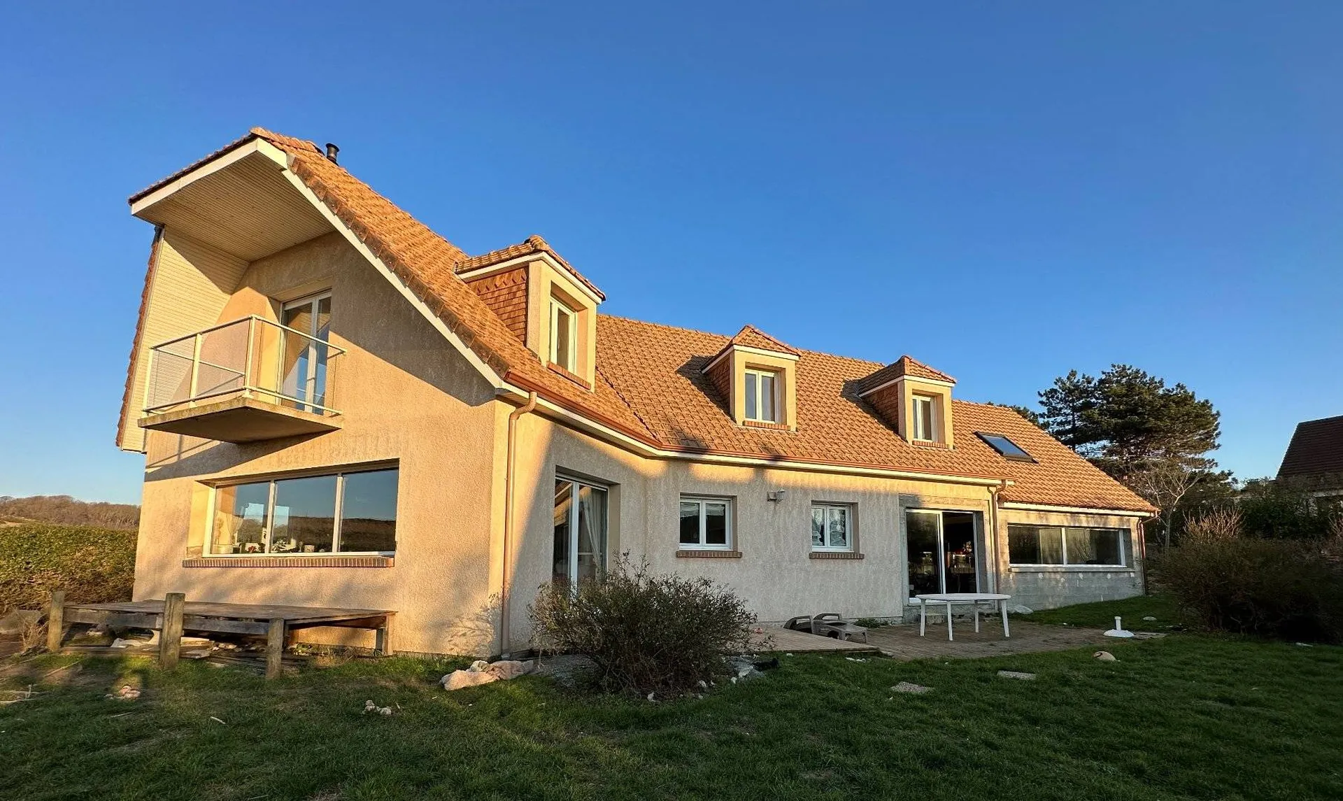 A vendre Maison vue mer située proche de Dieppe 76200.