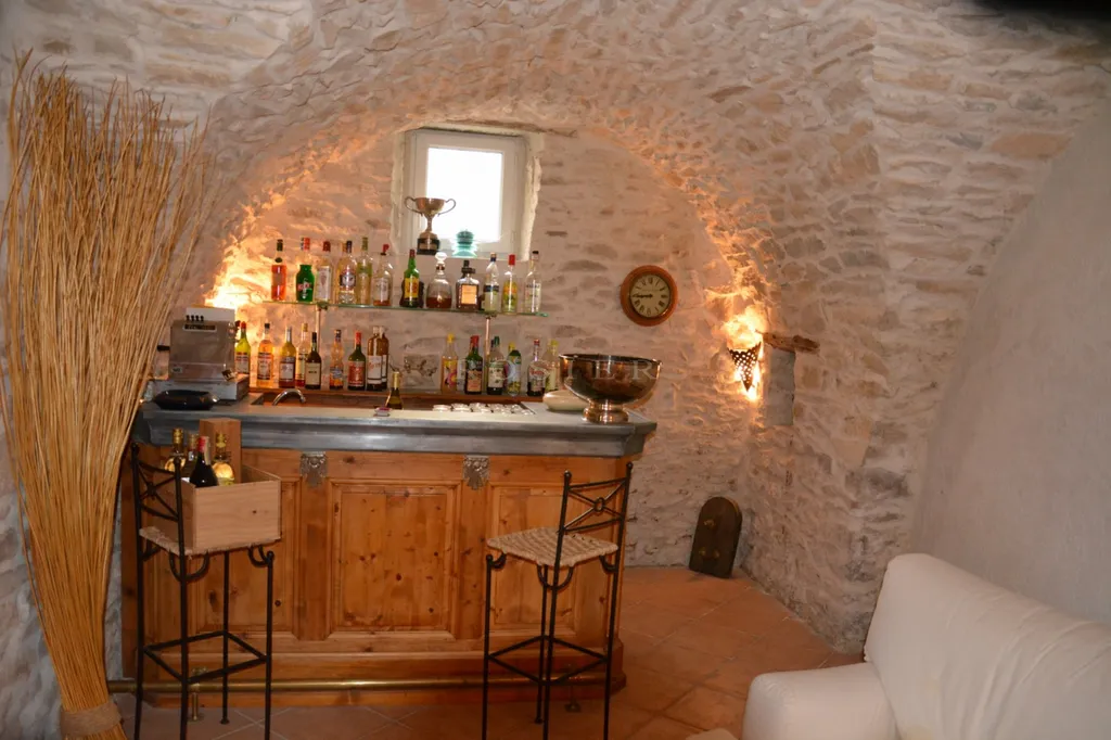 Charmante maison de village à vendre proche d'Avignon et de Tavel    