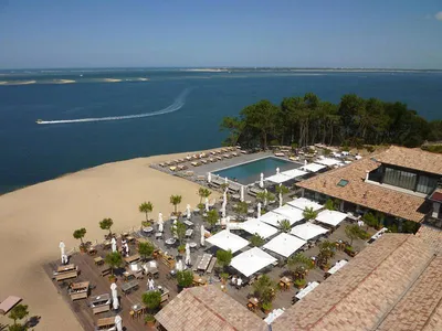 hotel et restaurant la corniche pyla sur mer