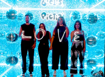 Insta Box immersive PICTIZ Saint-Tropez – concept événementiel haut de gamme dans le Var