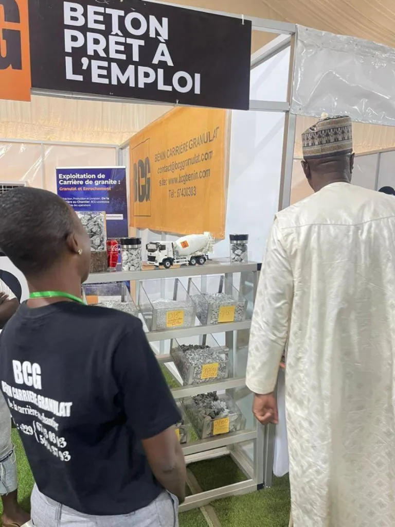 Monsieur le Ministre, en admiration de la qualité de nos concassés.