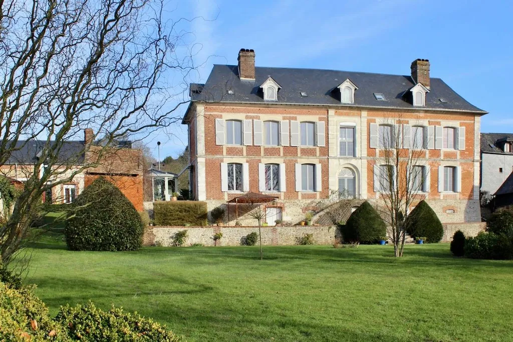 A acquérir, PROPRIETE d'EXCEPTION édifiée sur un terrain d'environ 1ha 30a avec piscine, proche des commerces - Pays d'Auge, Eure 27