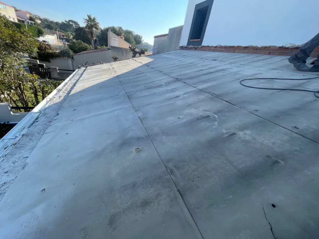 Changement d’une toiture de maison avec isolation sur Sausset les Pins près de Martigues.