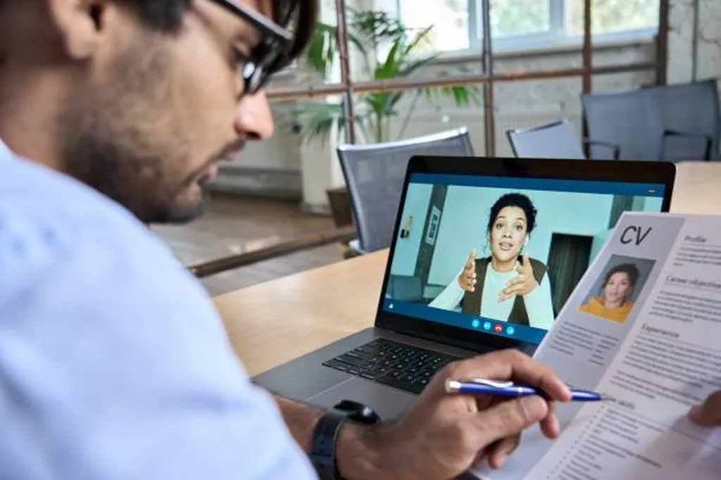 Plateforme de recrutement à distance avec des vidéos comportementales