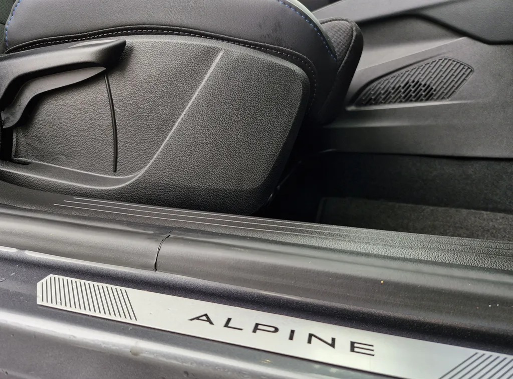 Renault Clio Esprit Alpine E-Tech Full Hybride 145 Occasion / Première main / près de Toulouse en Occitanie à Plaisance du Touch