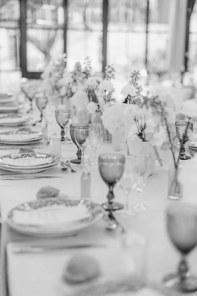 Aurore et Cyril : Mariage élégant sous la verrière du Domaine de la Fauconnie - Les Mariages de Mademoiselle L - Tatiana Fomina