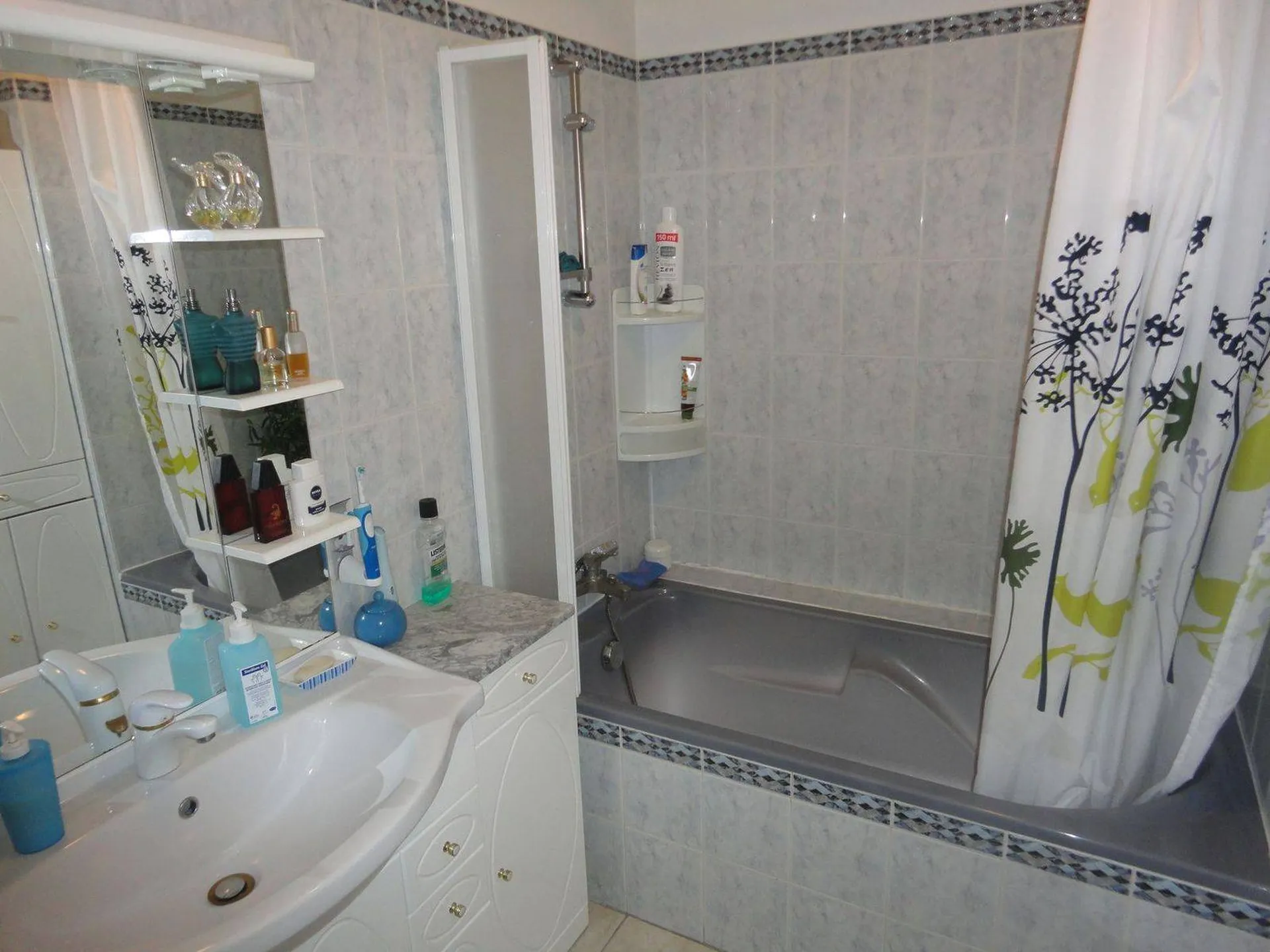 Appartement  3/4 Roquefort La Bédoule proche centre avec double vitrage et garage