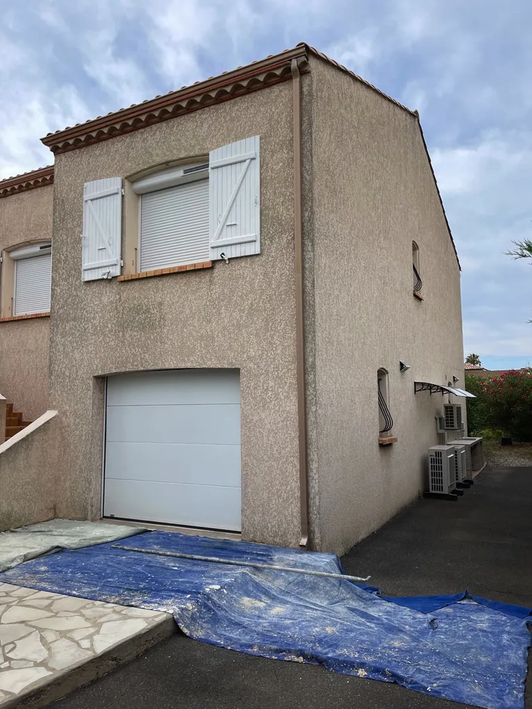 Rénovation d’une façade en pierre sur Agde dans l’Hérault