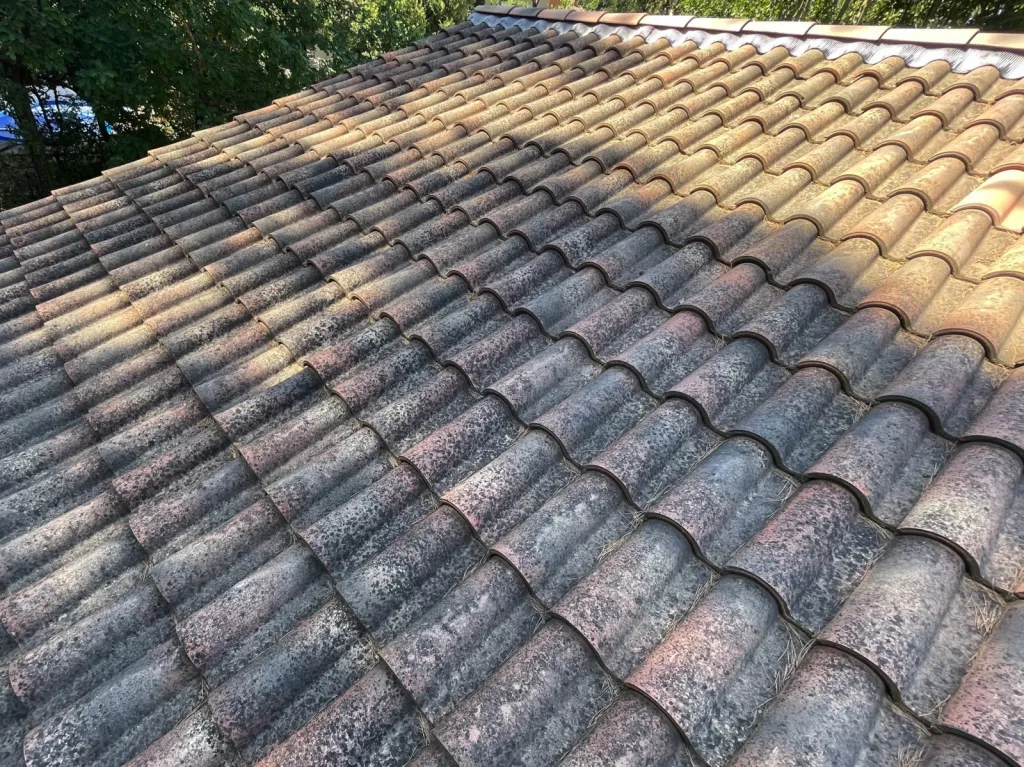 nettoyage de toiture à Bouc-Bel-Air 13320