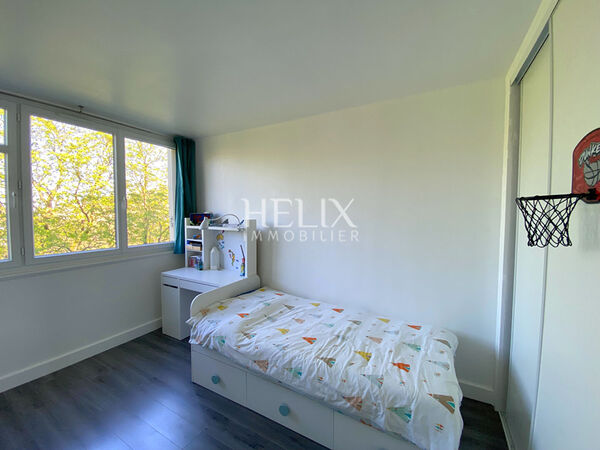 Le Pecq ? Centre : Appartement familial avec vue dégagée et belle luminosité