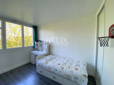 Le Pecq ? Centre : Appartement familial avec vue dégagée et belle luminosité