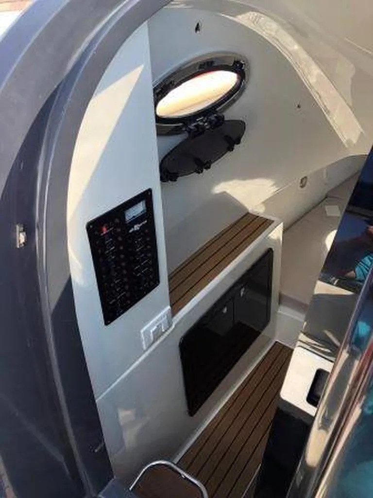 Wave 35 bateau semi-rigide à moteur Var Bandol