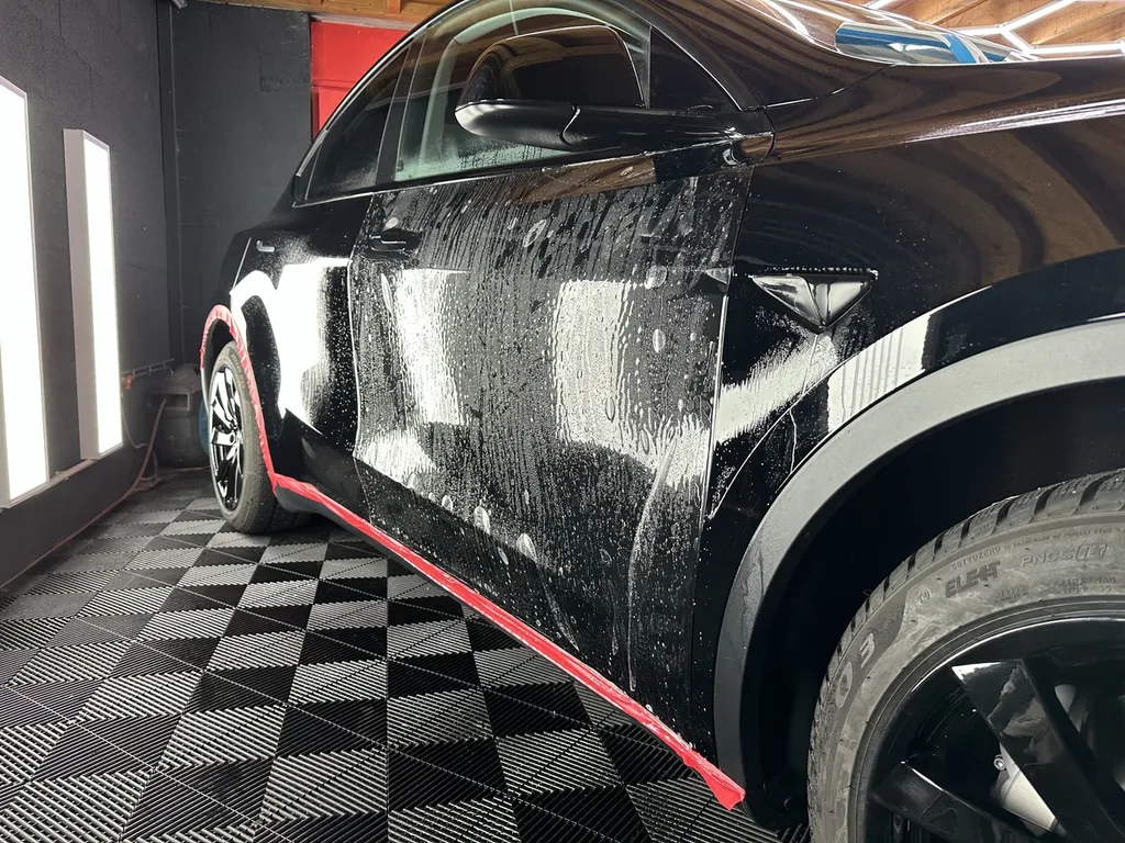 protection film plastique PPF paint protection film Lyon Tesla model Y
