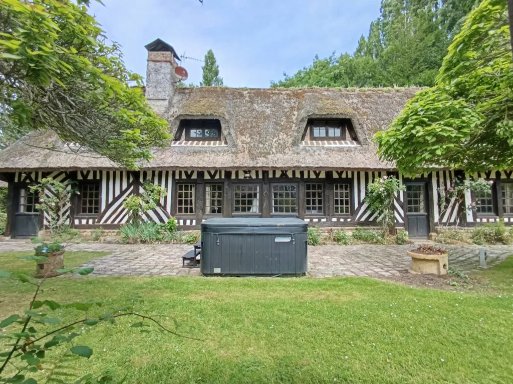 Notre zone d'activité pour ce serviceGrande maison contemporaine avec dépendance à vendre