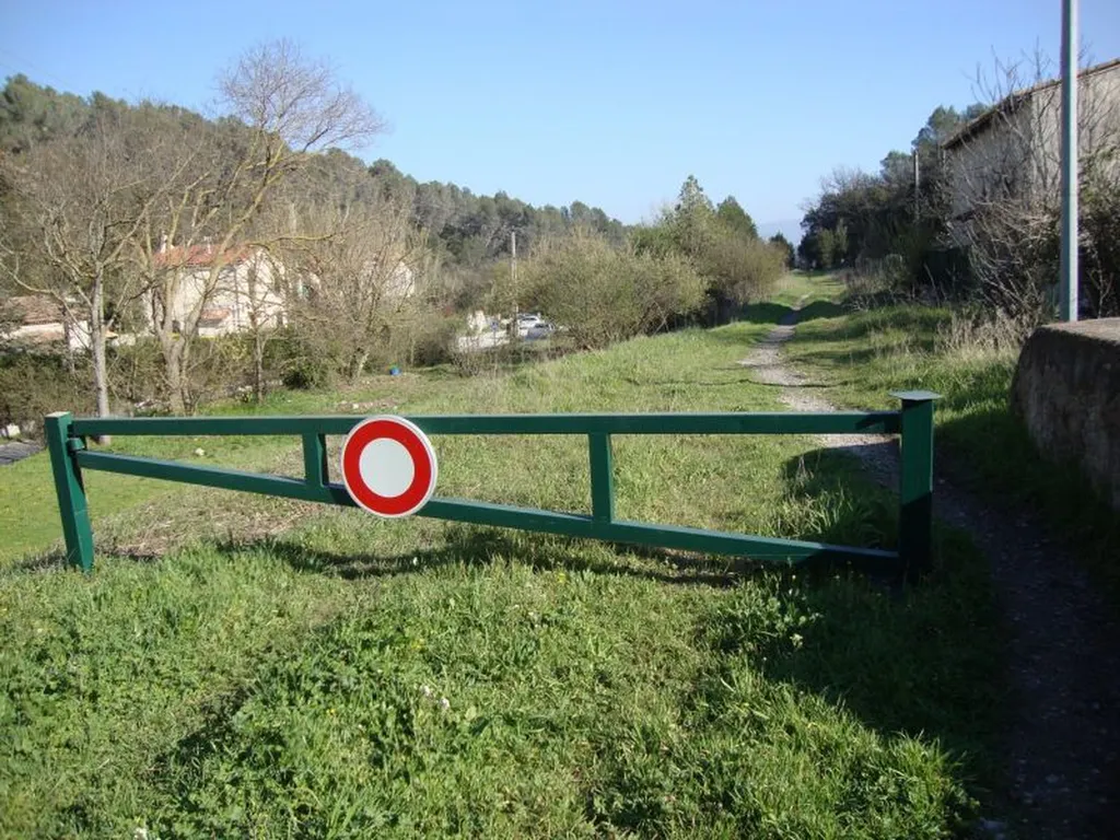 A QUOI SERT LA BARRIERE DFCI  SUZAN 2JM A MARSEILLE 