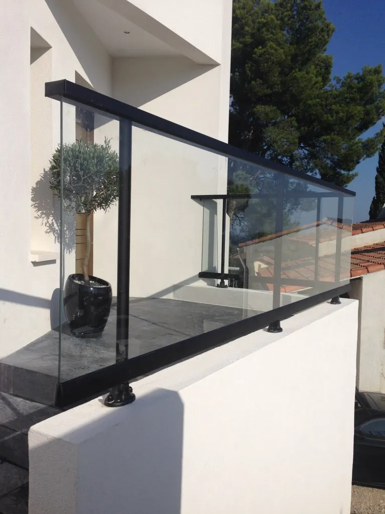 Garde-corps en alu sur Martigues