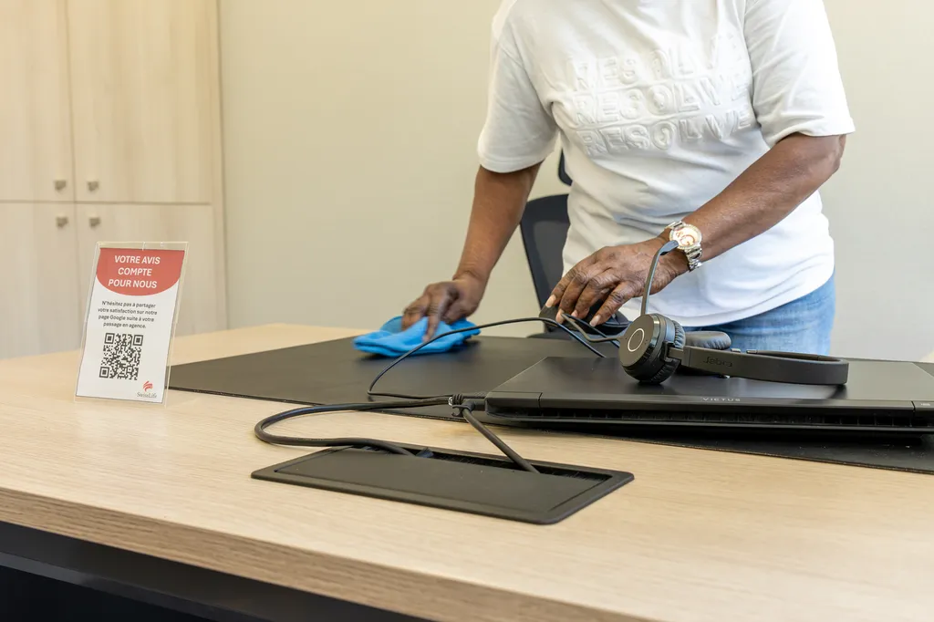 Entreprise de nettoyage de bureaux à Evreux : pourquoi faire appel à un professionnel ?