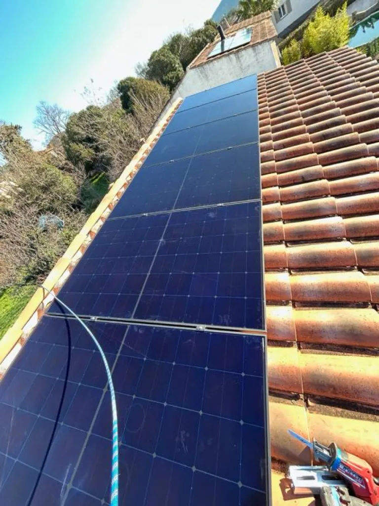 Panneaux solaires photovoltaïques dès 5 990€ par Provence Energie Solaire Services à La Ciotat 
