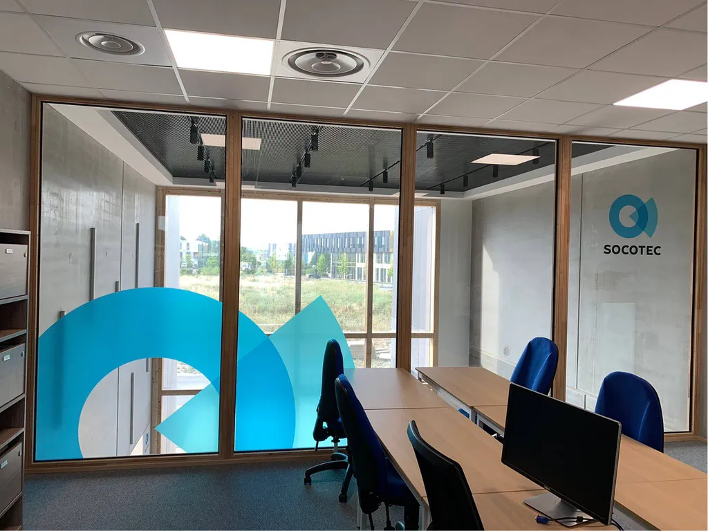 TDC - Vitrophanie en intérieur au coeur du centre de formation de Socotec à Lesquin (59)