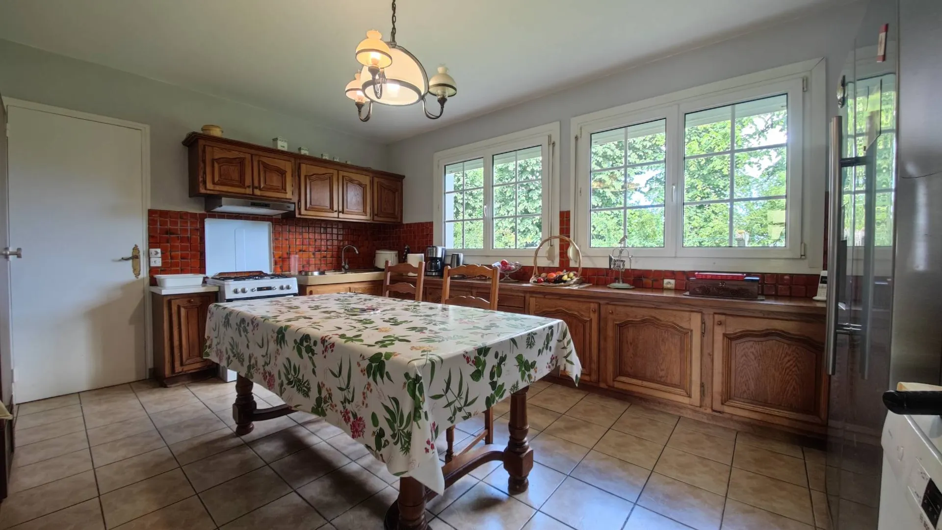 Propriété de 400 m² bâtie sur 4017 m² de terrain au calme et sans vis à vis